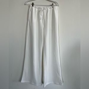 Caracilla - White Lounge Pants - Size Medium